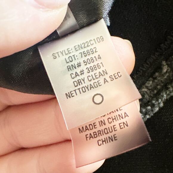 Elie Tahari Black Cotton Denim City Moto Zip Front Jacket Women’s Size Medium - Picture 15 of 16